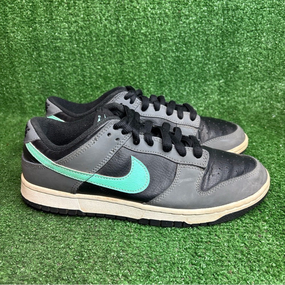 Nike Dunk Low Black Green Glow FB3359-001 Sneakers Mens Size 8
